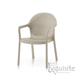 Scaun bej din plastic, imitatie ratan